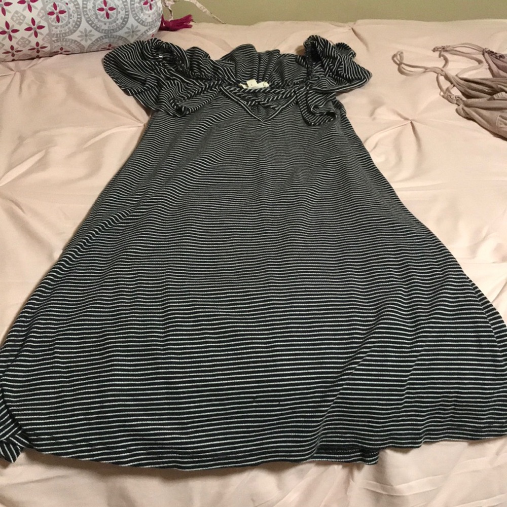 LA Hearts off the shoulder black and white dress